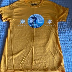 BRAND NEW Tokyo Japan Graphic Tee Size Small Men. CONDITION 10/10